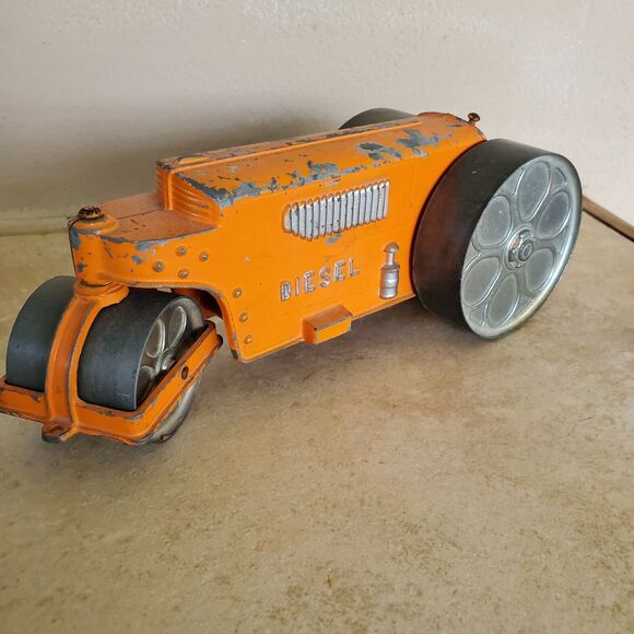 Vintage 1950's Hubley Pressed Steel Orange Diesel Steamroller collectible toy - Picture 4 of 11